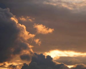 Дощі та заморозки: яка буде погода на Великдень